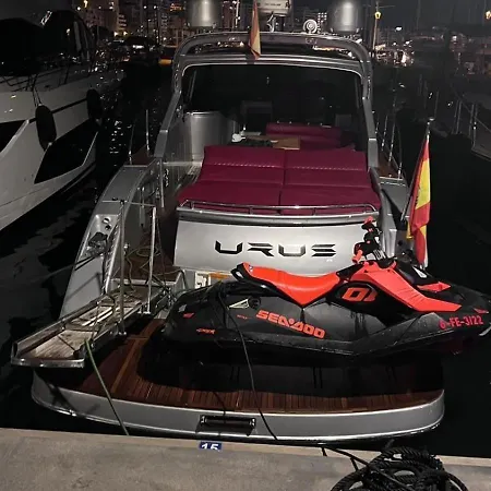 Urus - Live The Experience